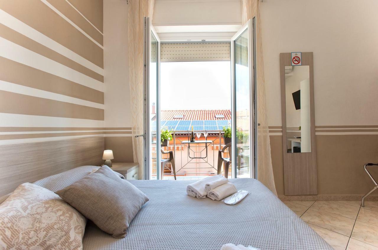 Alguest Hotel Алгеро Екстериор снимка