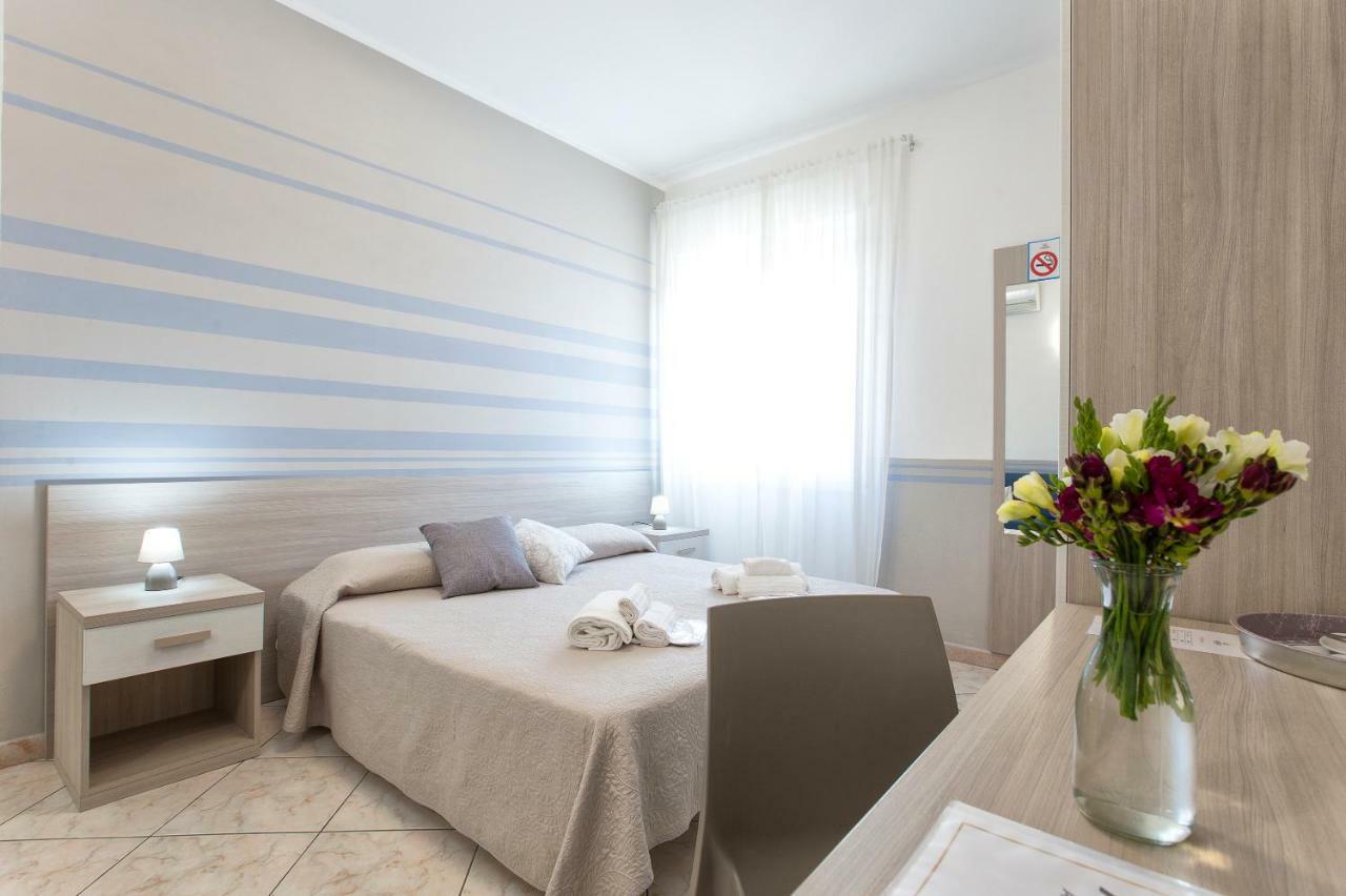 Alguest Hotel Алгеро Екстериор снимка