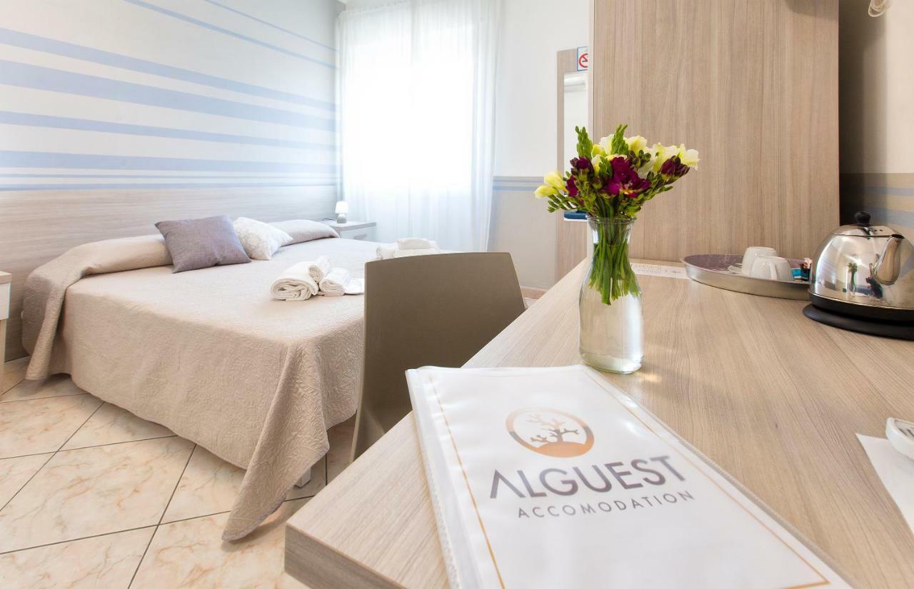 Alguest Hotel Алгеро Екстериор снимка