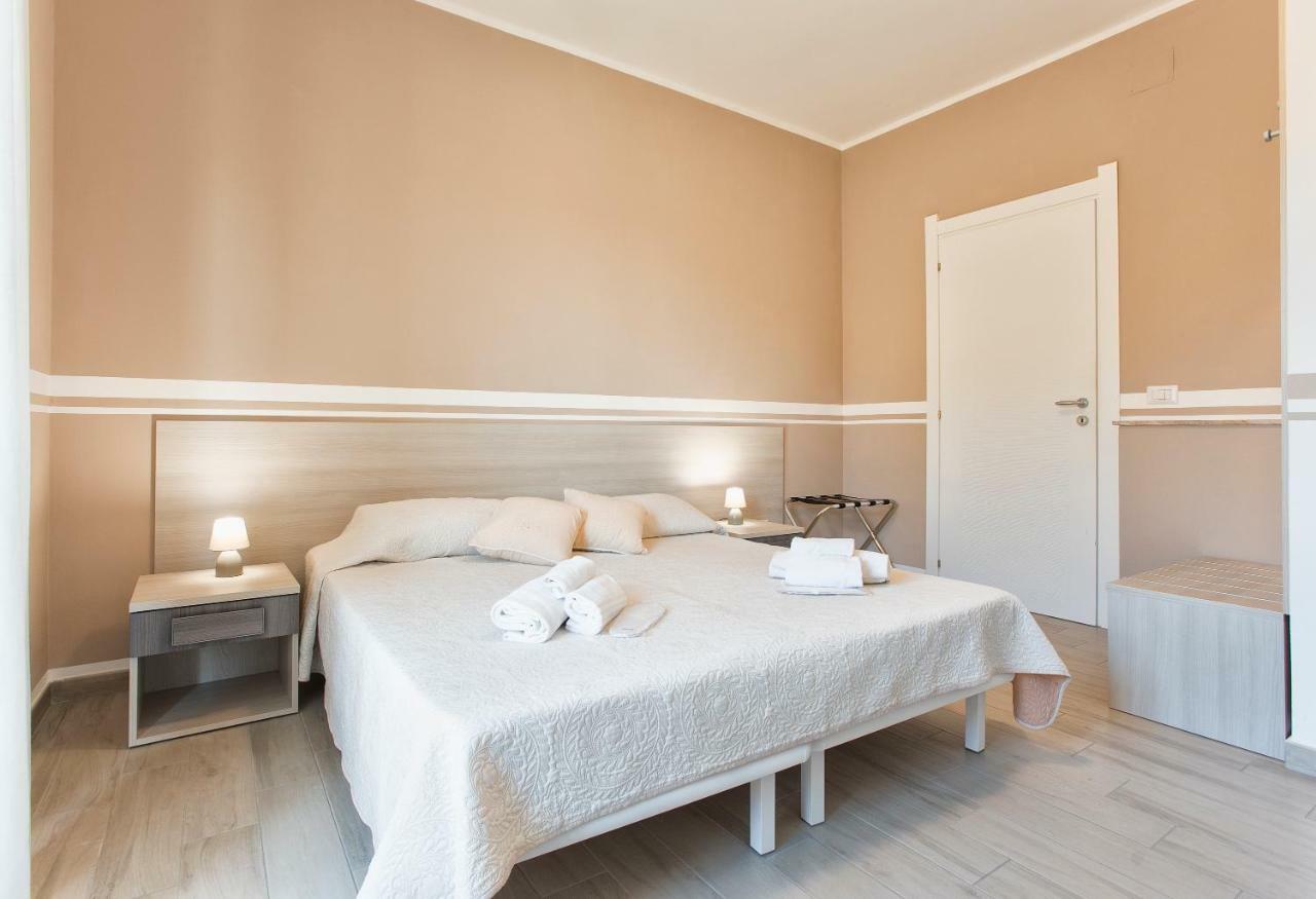 Alguest Hotel Алгеро Екстериор снимка